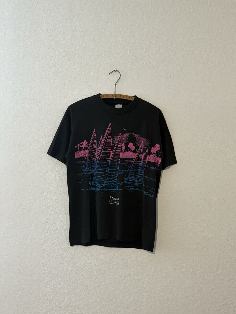 Vintage 80s Destin Florida Black Sunset Sailboat Beach Shirt Size Mens M